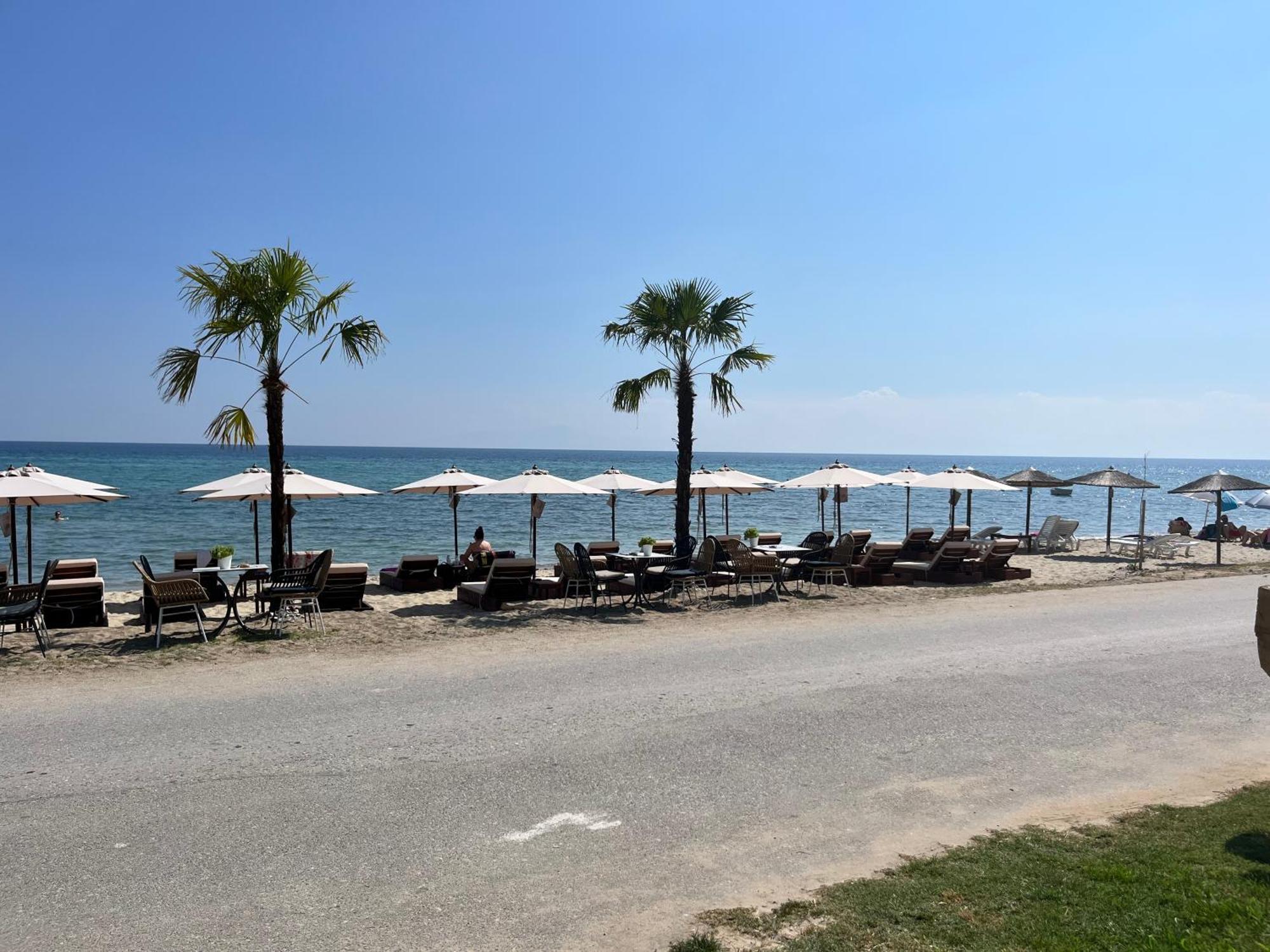 Okkio Sea View Apartment Vergia Bagian luar foto