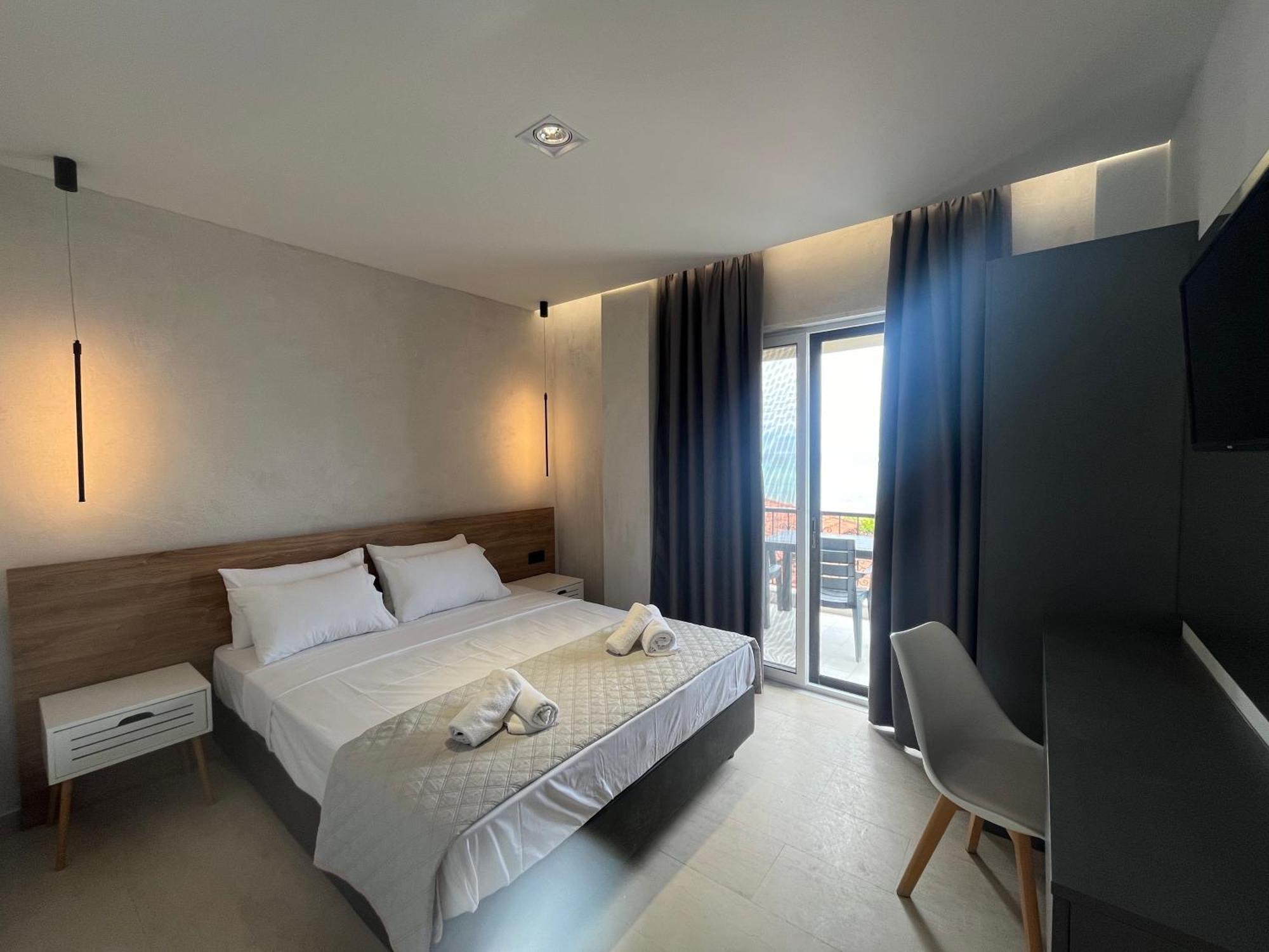 Okkio Sea View Apartment Vergia Bagian luar foto