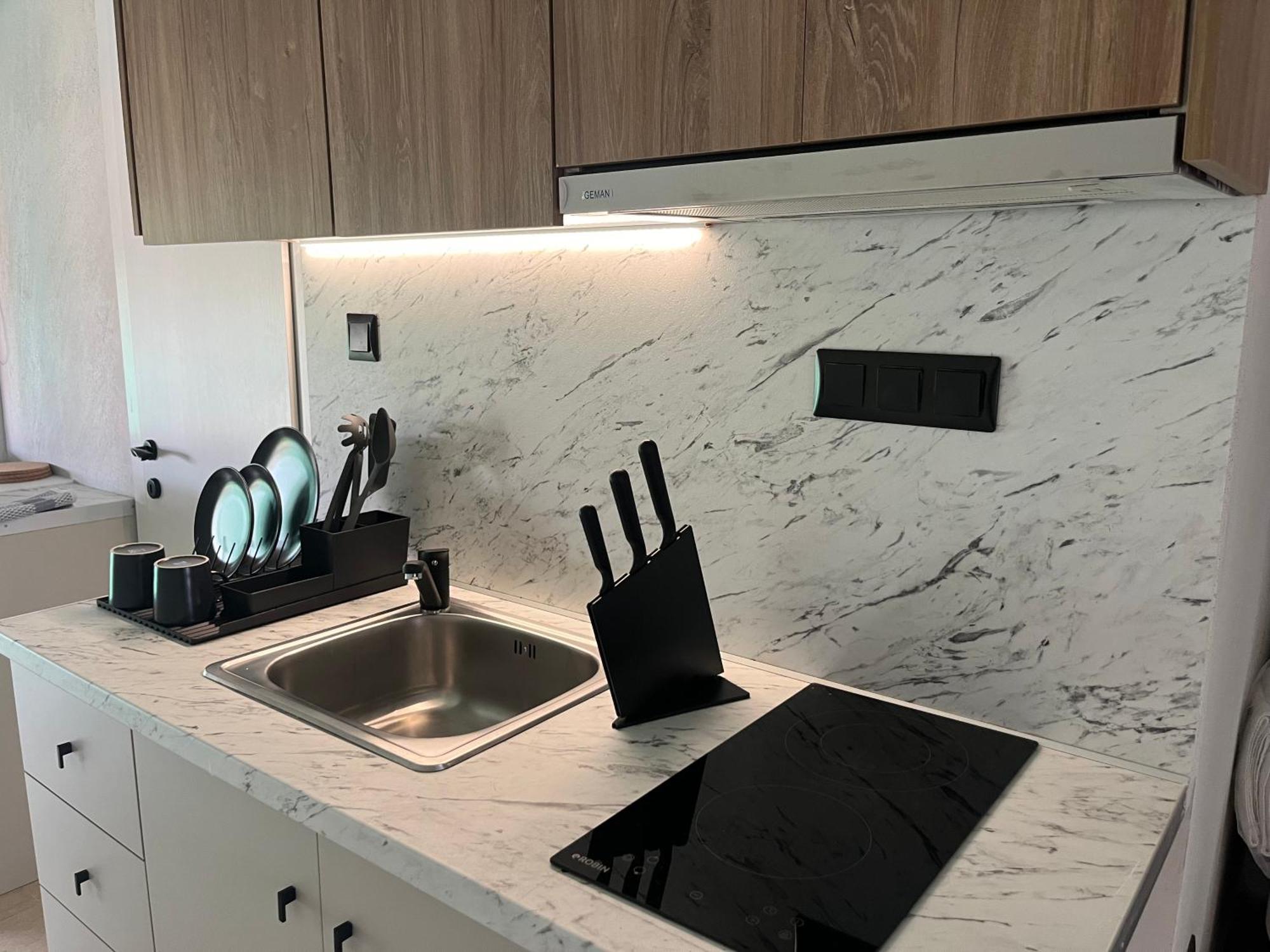 Okkio Sea View Apartment Vergia Bagian luar foto