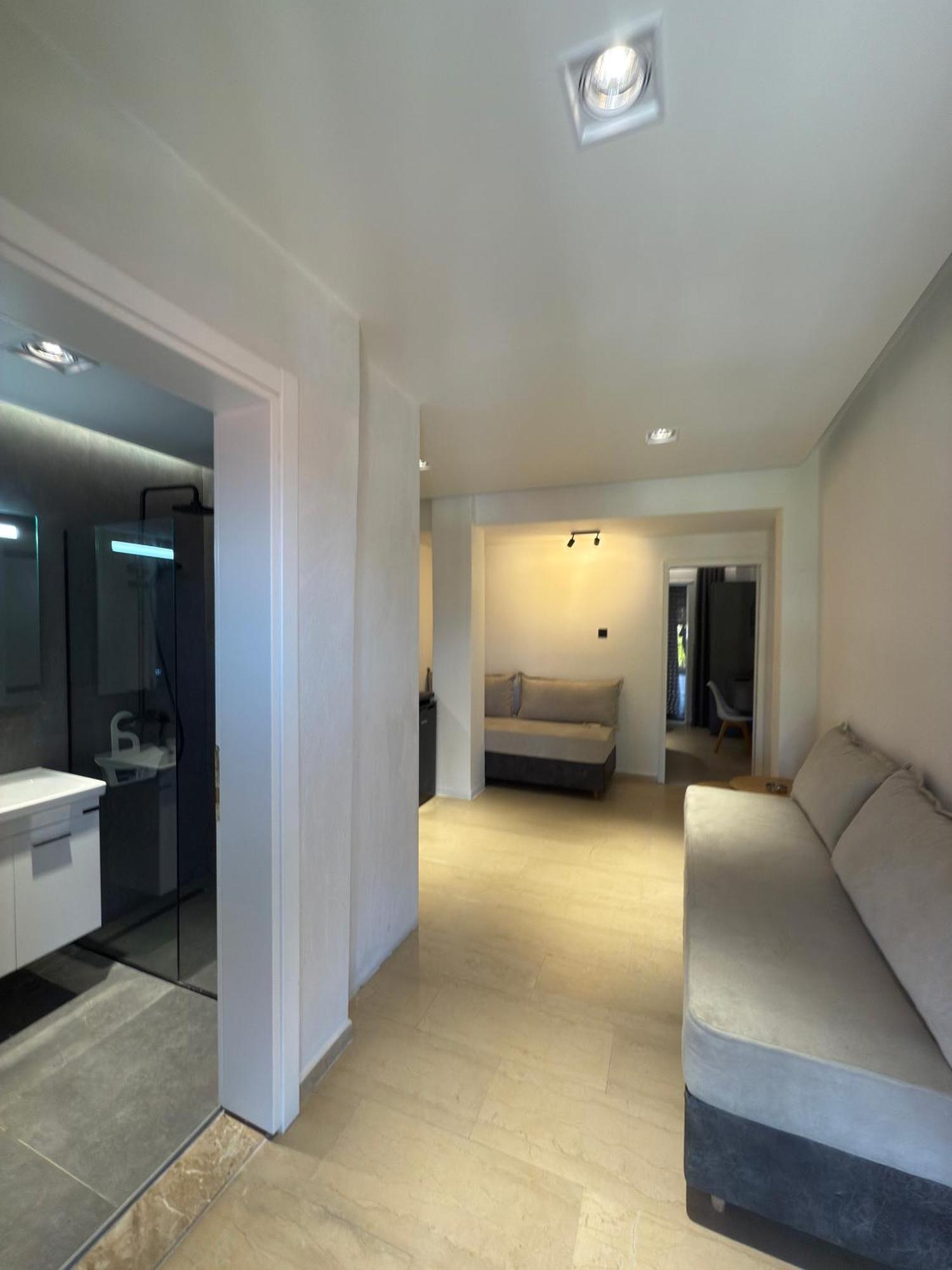 Okkio Sea View Apartment Vergia Bagian luar foto